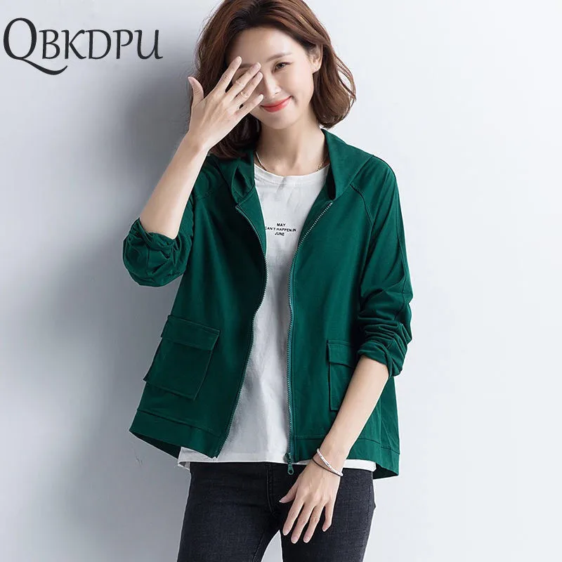 Женская Весенняя тонкая модная куртка с капюшоном черная однотонная верхняя