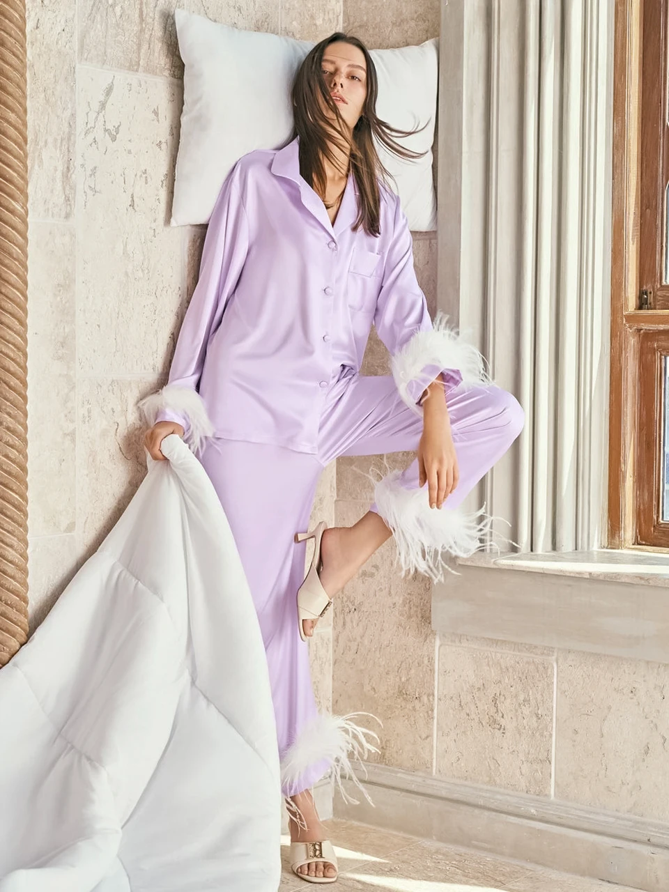 Solid Color Sleepwear Women's Robe With Feathers Single Breasted Turn Down Collar Women Sleeping Clothes Set Satin Pajamas Sets