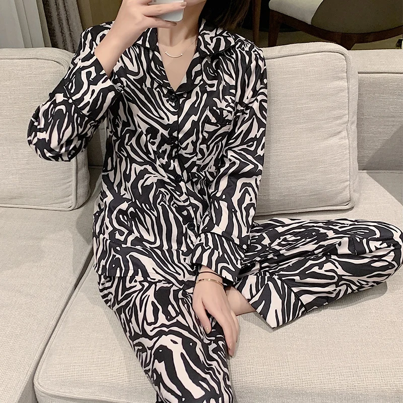 

Spring Autumn Long Sleeve Silk Satin Pajama Sets for Women Cute Cartoon Zebra Print Sleepwear Suit Homewear Pijama Mujer Clothes