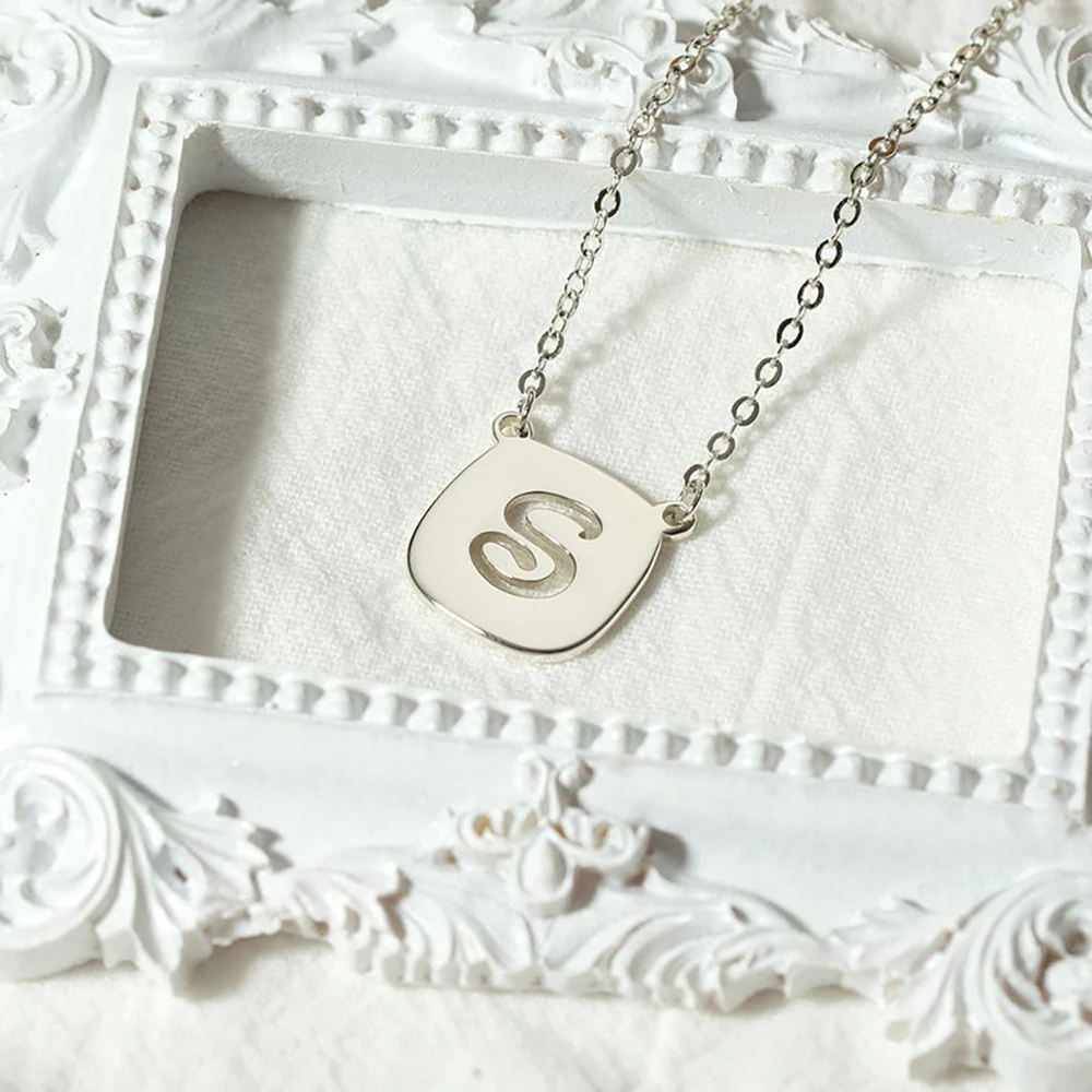 

Mini-World Customized Initial Letter Necklace Rectangular Hollow Letter Charm Stainless Steel Jewelry For Women Birthday Gifts