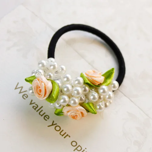 Роскошный обруч в виде больших бусин |