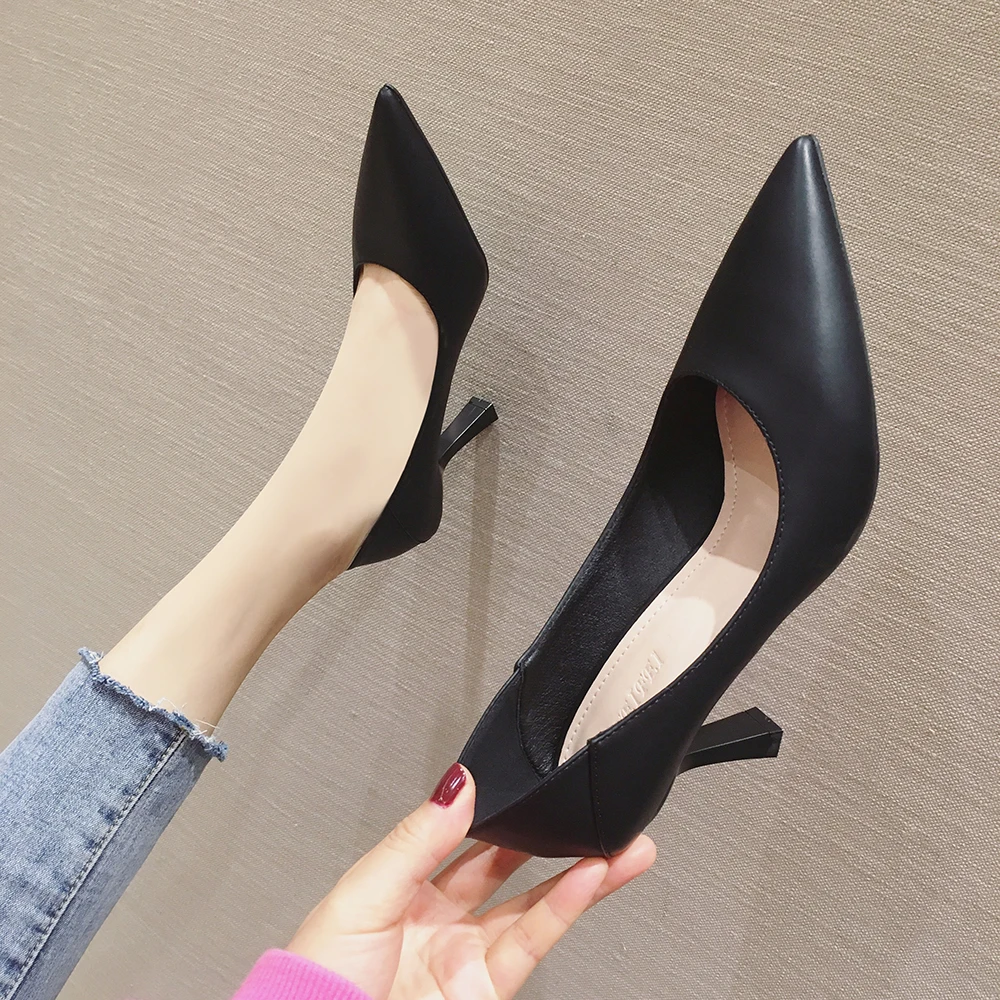 Женская обувь модные туфли-лодочки с острым носком кожаные модельные туфли на