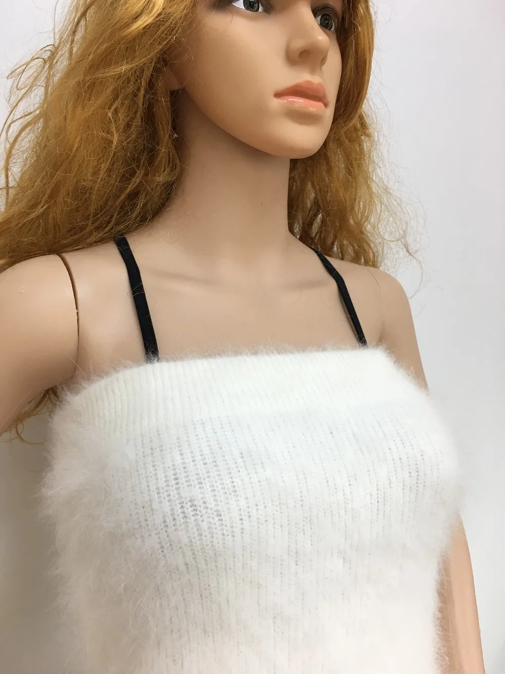 

fashionable New European and American ladies sweaters are on the market. S196