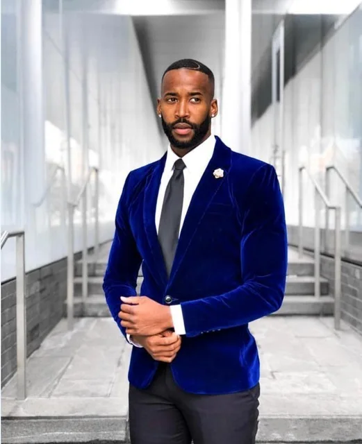 Классические вельветовые смокинги для жениха на одной пуговице с отворотами