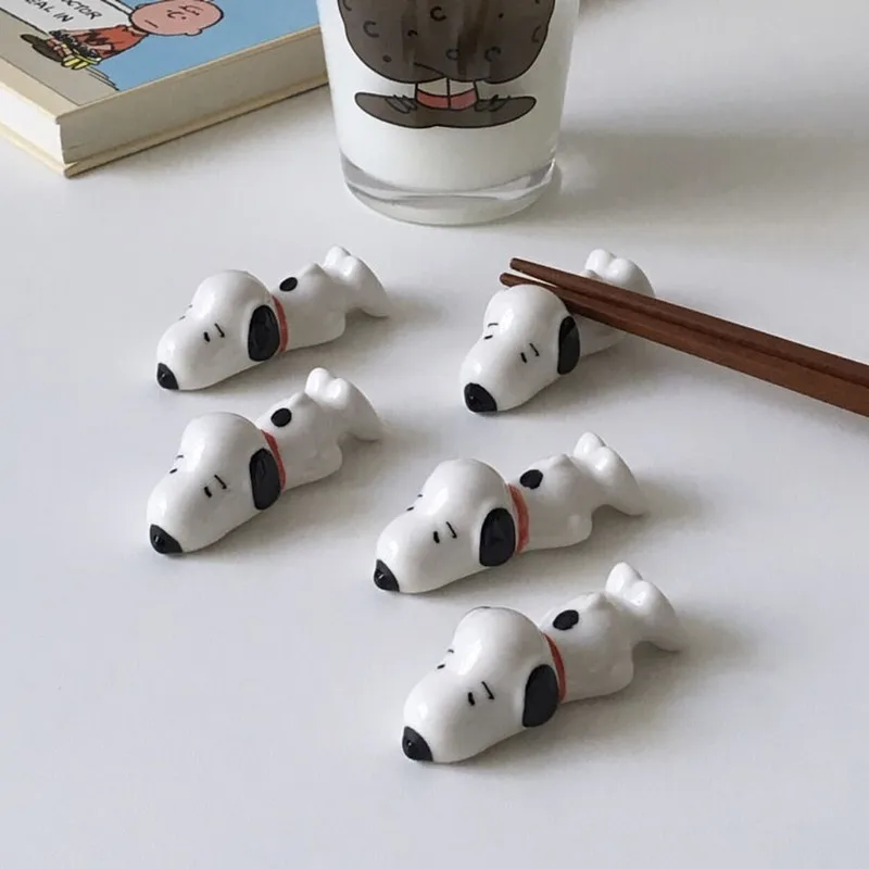 

Japanese Style 5-pack Chopsticks Snoopy Ceramic Cartoon Animal Ornaments Chopstick Rest Ceramic Chopstick Holder Pen Holder