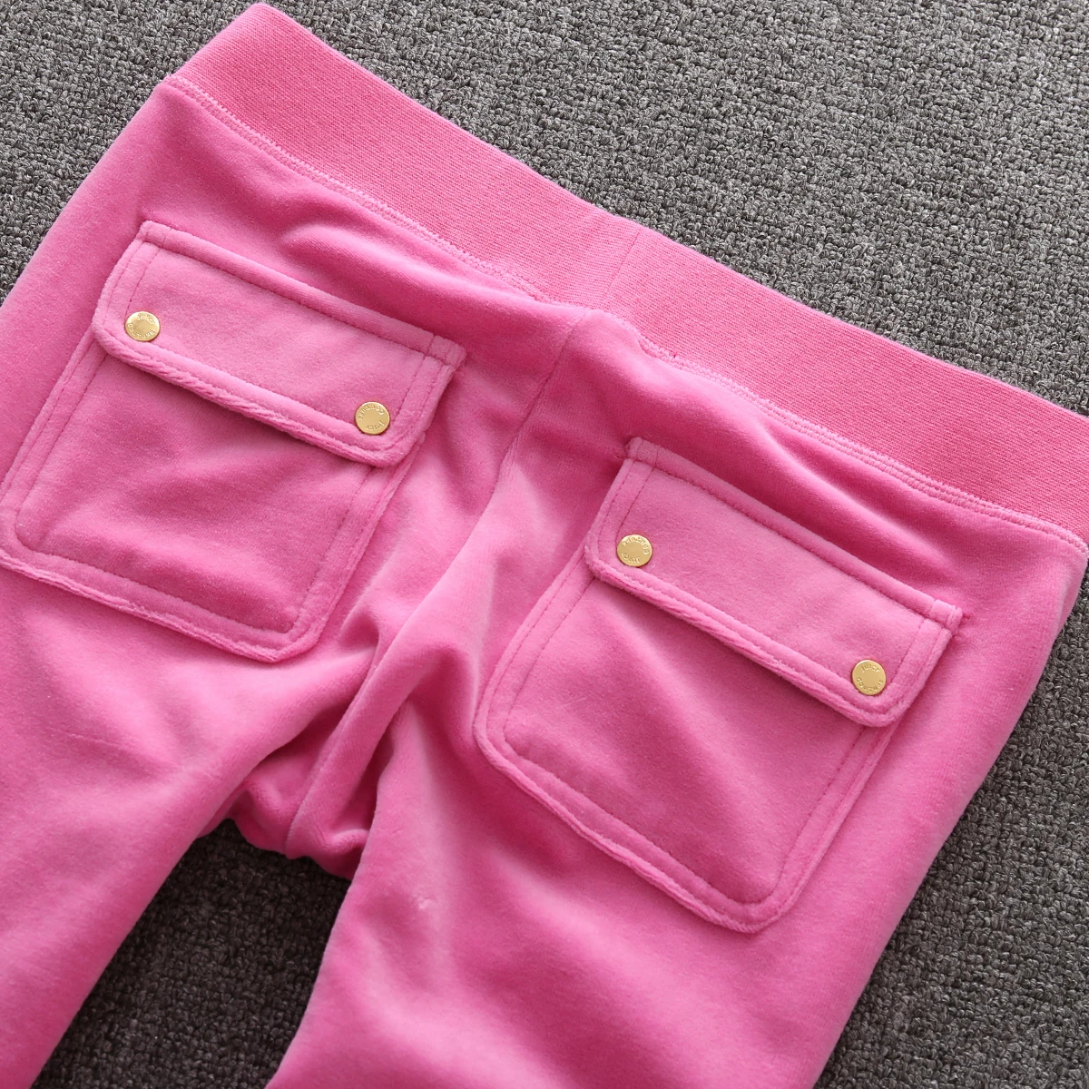 

Spring Autumn Women's Brand Velvet Fabric Tracksuits Velour Suit Women Track Suit Hoodies And Pants Fat Sister Sportswear 2021