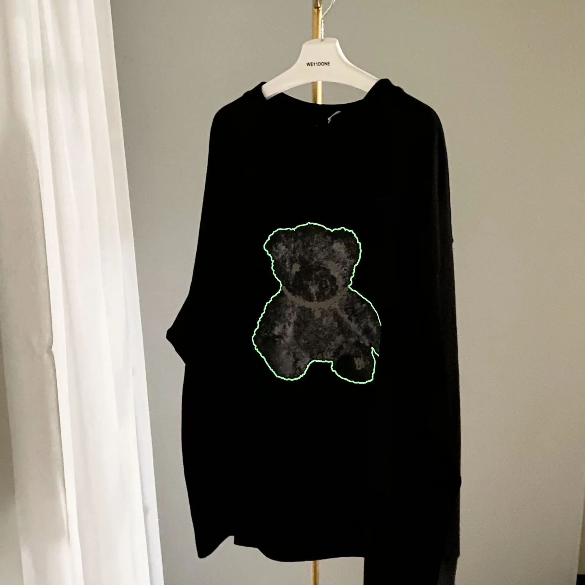 

Hoodies & Sweatshirts