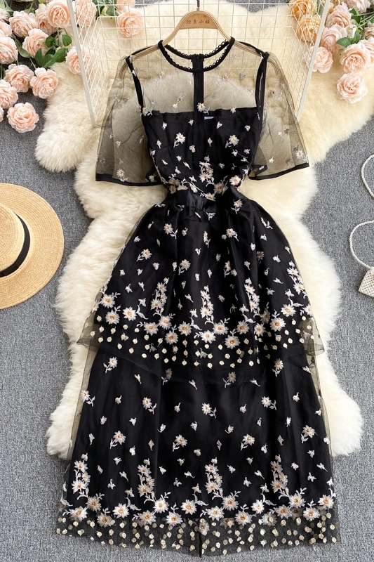

Elegant Black Floral Mesh Party Dress For Women 2021 Summer Short Sleeve Vintage Embroidery Long Midi Dress Streetwear Vestidos