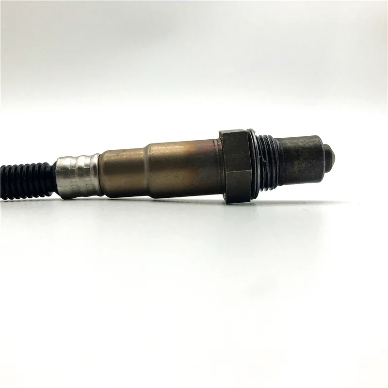 

0258007161 передний Lambda зонд O2, кислородный датчик для Mercedes-Benz CLC180 C160 C180 C200 C220 C230 CLK200 компрессор A0025401817
