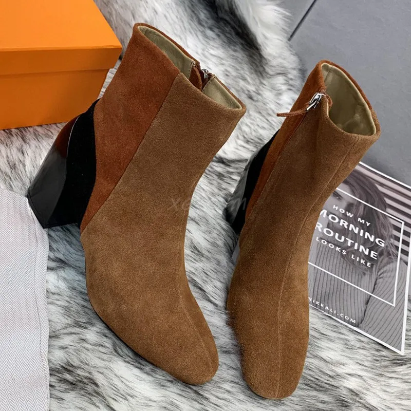 

Женские замшевые ботильоны с круглым носком, на высоком массивном каблуке