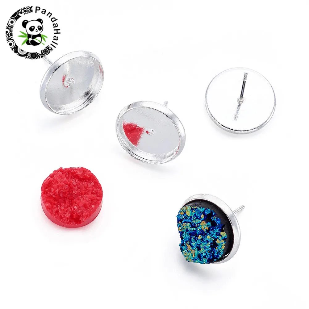 Лоток 12 мм латунные серьги-гвоздики и плоские круглые кабошоны из друзы смолы 12x5