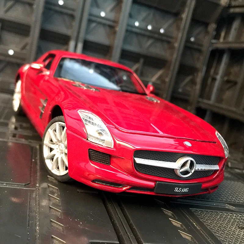 

1/24 Mercedes Benz SLS Sports car model High simulation vehicle model Zinc alloy material car toys for Collection decoration