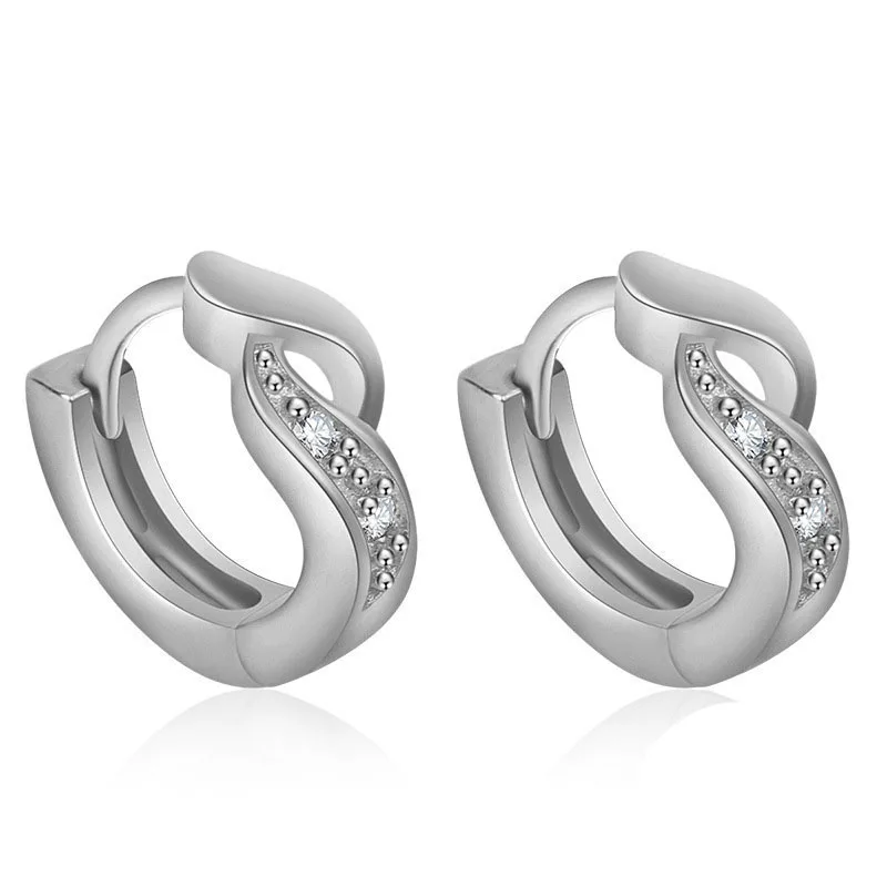 2021 Новое поступление Бесплатная классический серебристый цвет серьги модные