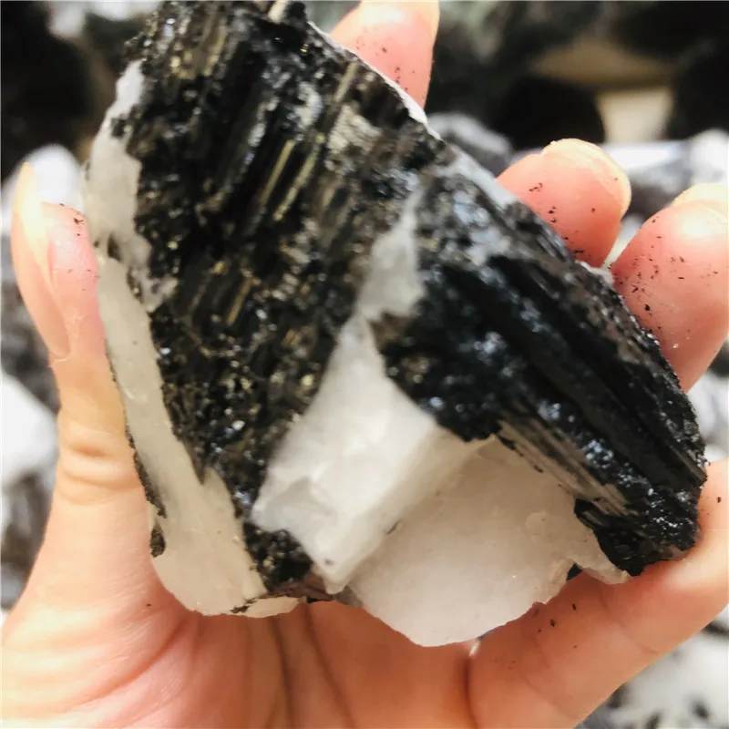 

Natural Black Tourmaline Crystal Natural Quartz Raw Crystals Rock Mineral Specimen Energy Healing Stone Home Decoration
