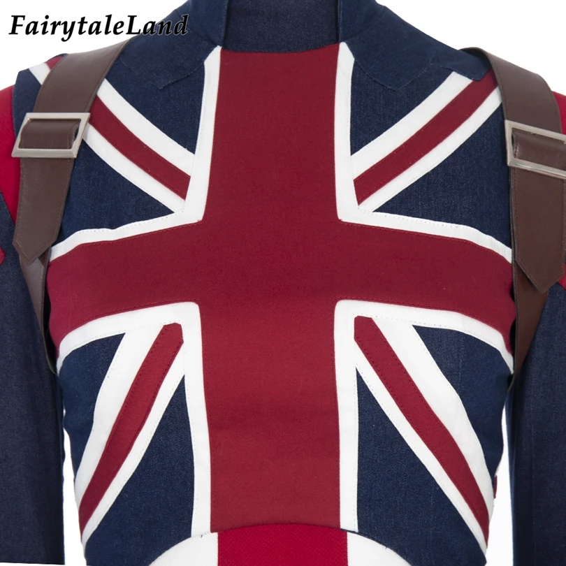 Костюм супергероини Пегги Картер в стиле Хэллоуина с капитанской броней.