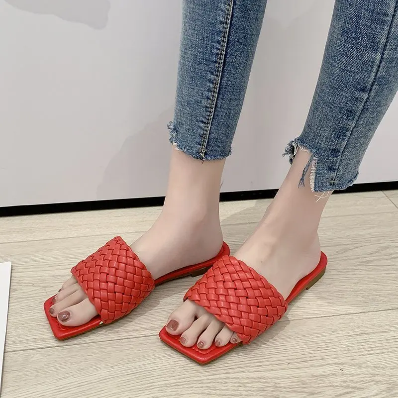 

Summer New Women's Slippers Solid Color Simple Fashion Open-toed Twist Knot Upper Trend All-match Women's Slippers