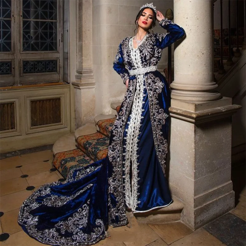 

Charming Blue Velvet Beaded Dubai Moroccan Kaftan Evening Dress Long Sleeves Applique Saudi Arabia Formal Party Gown For Wedding