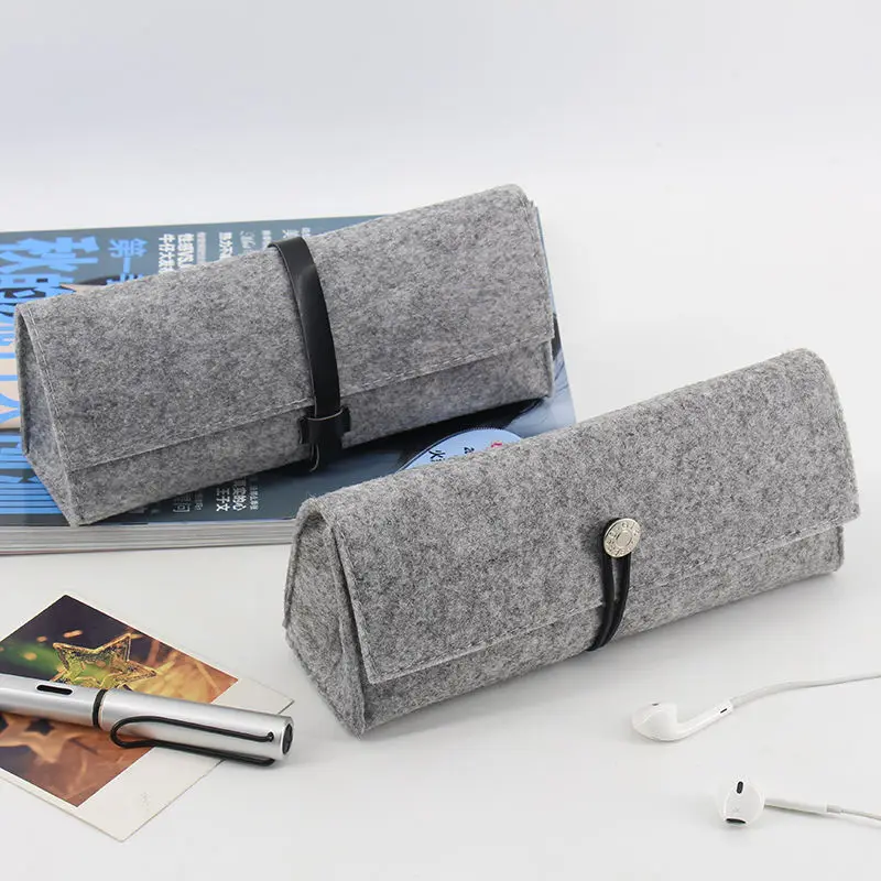 

Pencil case female Korean stationery box pencil case male simple large-capacity pencil case student wool felt pencil case school