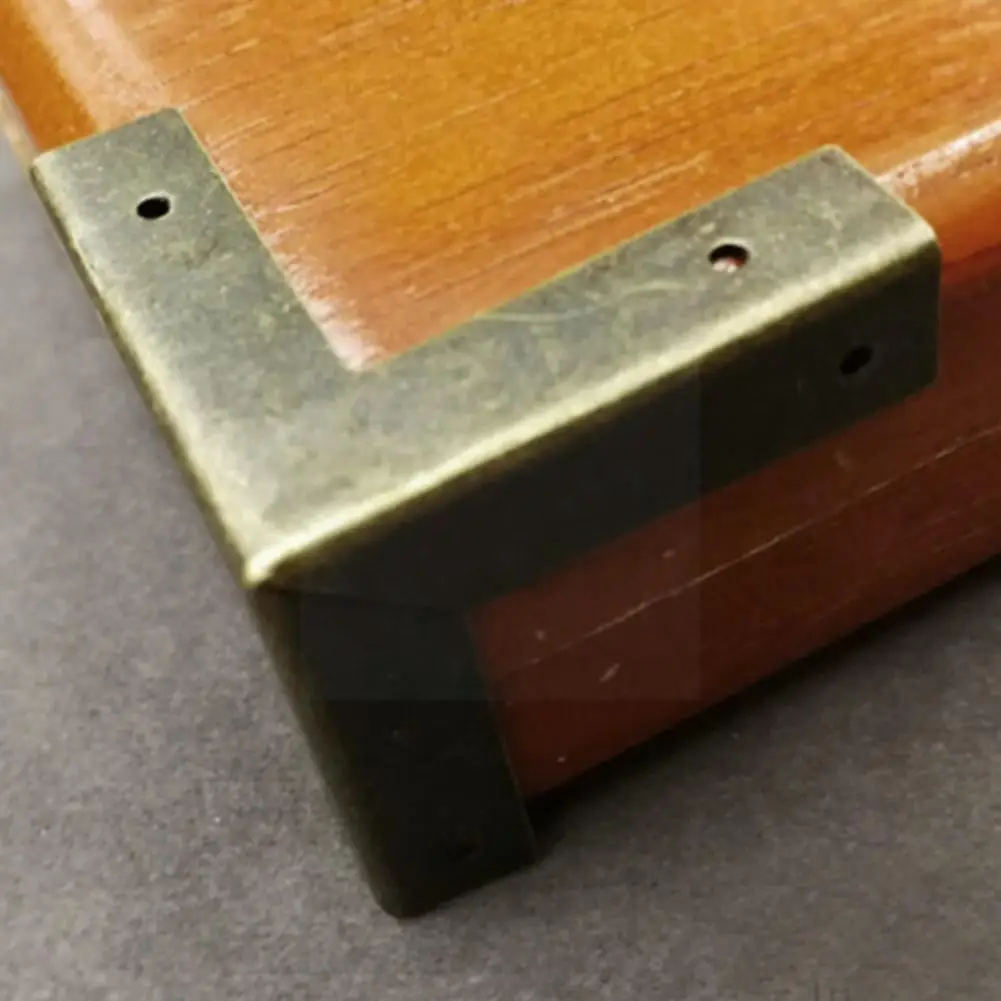 

4Pcs Antique Bronze Corner Protectors Wooden Box Coner Corners 33Mm Wine Triangle Cover Furniture Protector Hardware Box D2A2