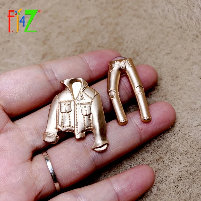 

F.J4Z Punk Stud Earrings for Women Designer Jacket & Jeans Shaped Mix-matched Stud Earrings Ladies Party Show Gifts Jewelry