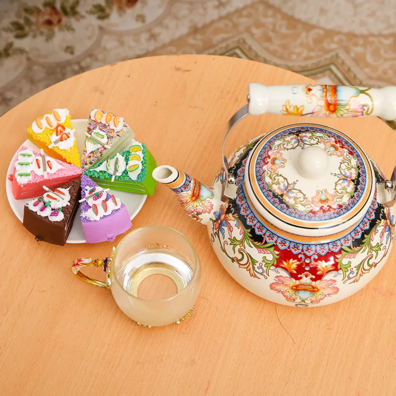 Эмалированный чайник объемом 2 5 литра кувшин с эмалью со свистком графин для