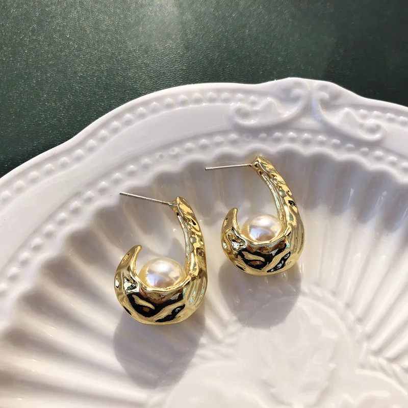 

French Vintage 925 Silver Needle Earrings For Women Fashion Punk Metal Oval Hollow Pearl Stud Earrings Party Jewelry Accessories