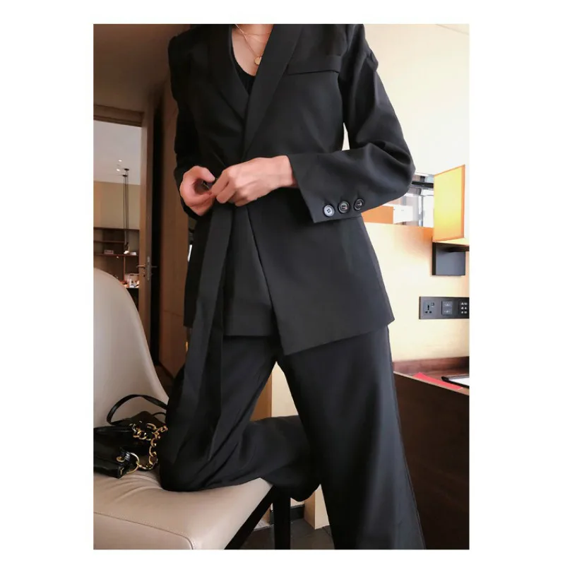 

2020 Senior Sense Small Suit Autumn New Fried Street Hepburn Style Fashionable Young Style Professional Black Suit, Female