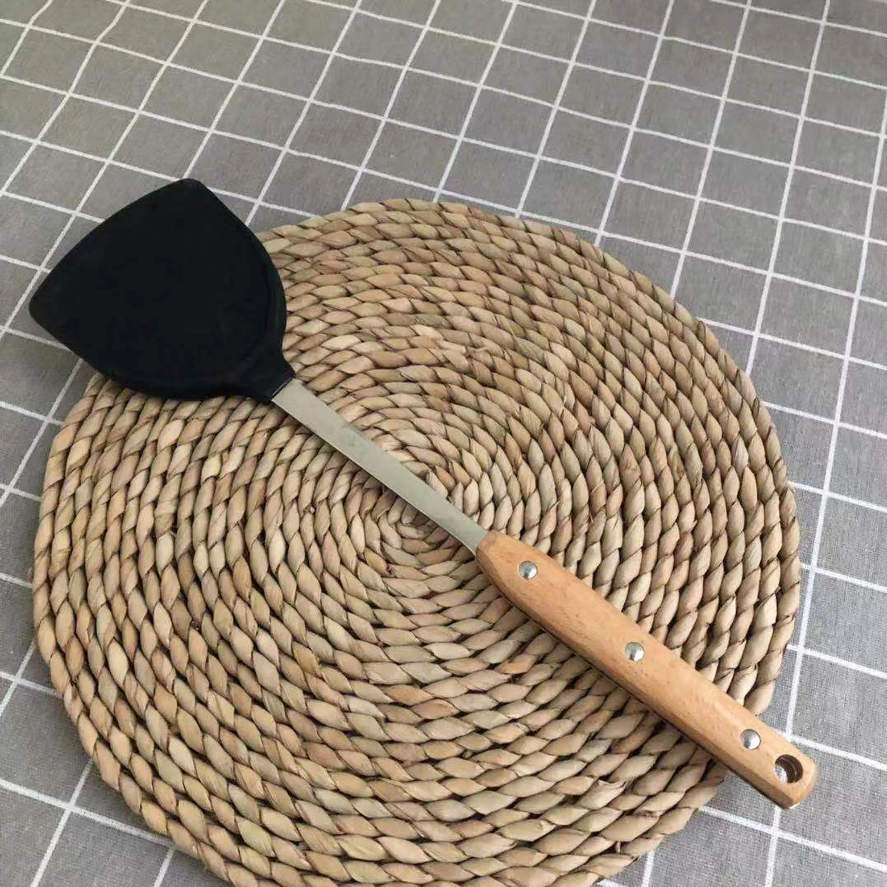 Утолщенный силиконовый шпатель антипригарный из нержавеющей стали деревянная