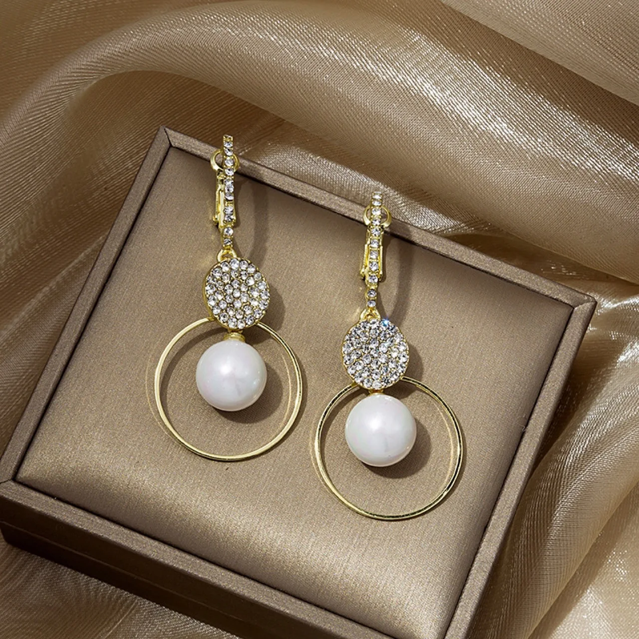 

New Fashion Korean Oversized White Pearl Drop Earrings for Women Bohemian Golden Round Zircon Wedding Earrings Jewelry Gift