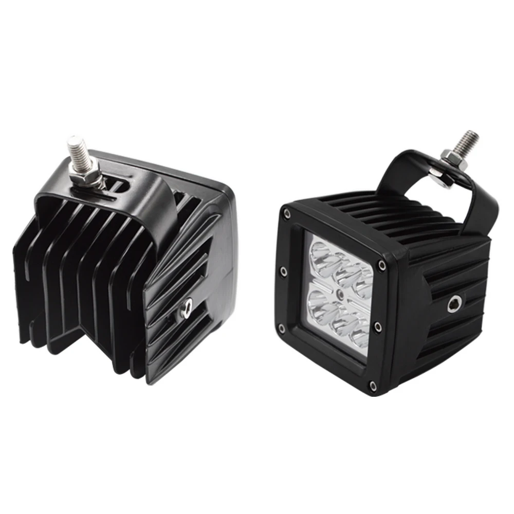 Передние боковые монтажные кронштейны и 3-дюймовый светодиодный кубический