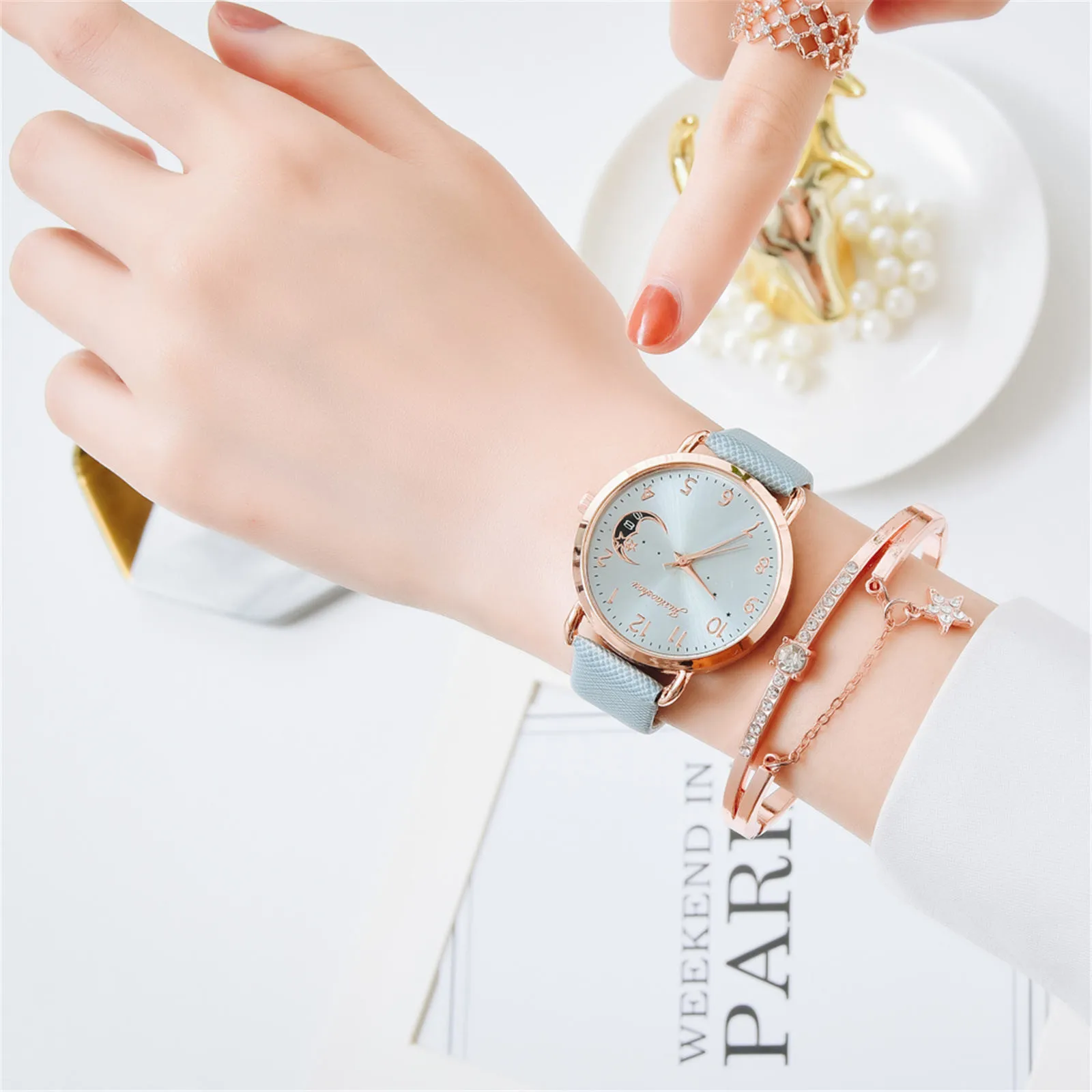 

Dames Horloges Sleek Minimalist Fashion With Strap Dial Women's Quartz Watch Gift Watch Women Watches Luxury Gift