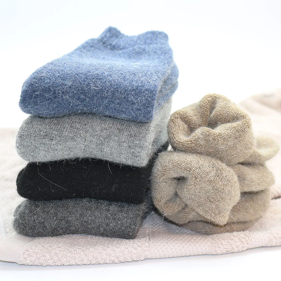 Men Wool Merino Socks for Winter Thermal Warm Thick Hiking Boot Heavy Soft Cozy Socks for Cold Weather 5 Pack