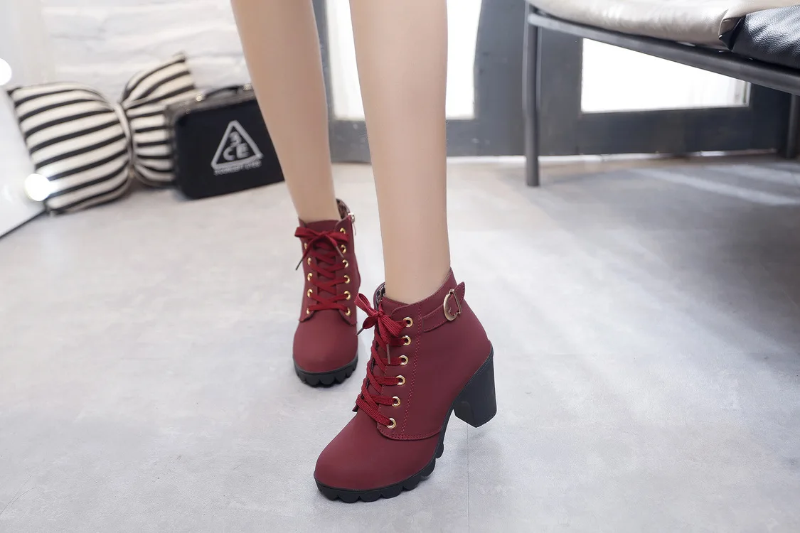 

Autumn And Winter 2021 High Muffin Thick Bottom Large Thick Heeled Women's Martin Boots Cotton