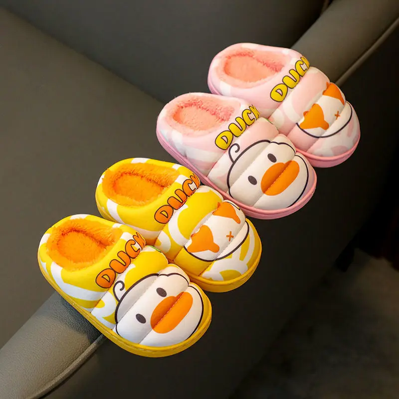 

Детские тапочки с мультяшным рисунком, хлопок, утепленная нескользящая Мягкая подошва, без застежки, пушистые тапочки, симпатичная домашня...