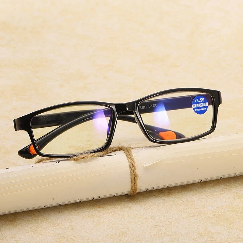 

Men Reading Glasses Women Anti Blue Light Blocking TR90 Square Frame Readers Glasses Anti Blue Ray Presbyopic Diopter With Pouch