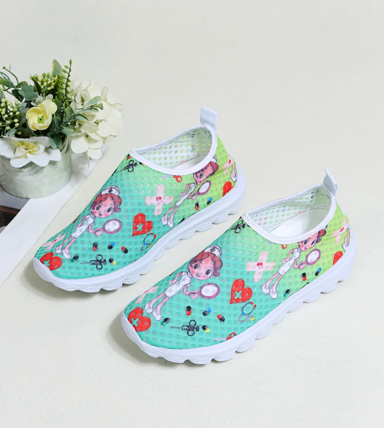 

Women Sneakers Cosplay Shoes Slip On Light Mesh Shoes Breathable Flats Shoes Zapatos planos Halloween cosplay