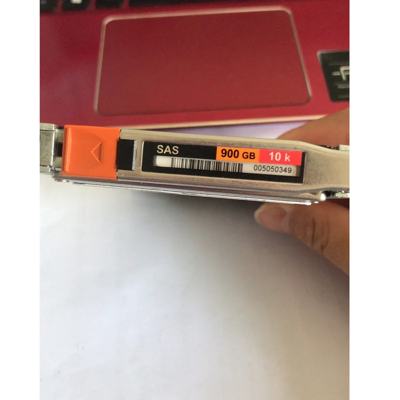 

2.5 005050349 118033034 HUC109090CSS600 900GB 10K SAS HDD