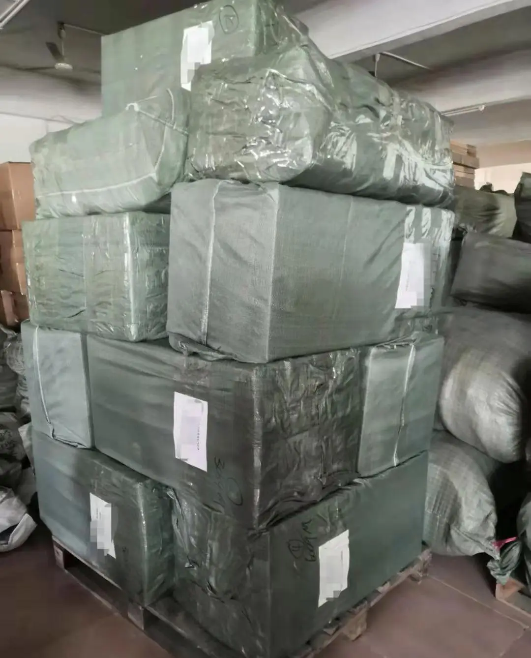 

Good quality black genuine leather car steering wheel cover