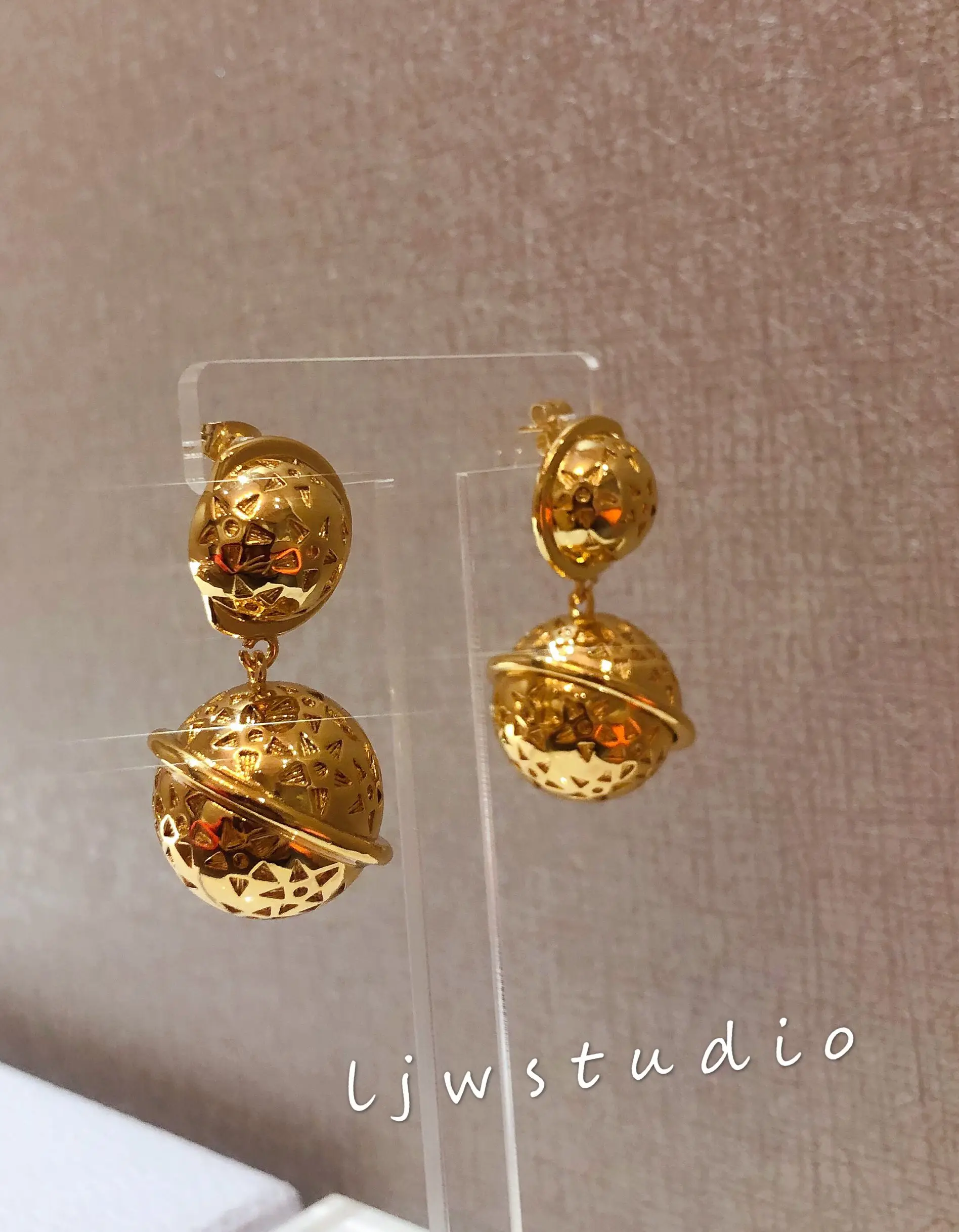 

Planet Personality Earrings Brass Irregular Exaggerated Stud Earrings