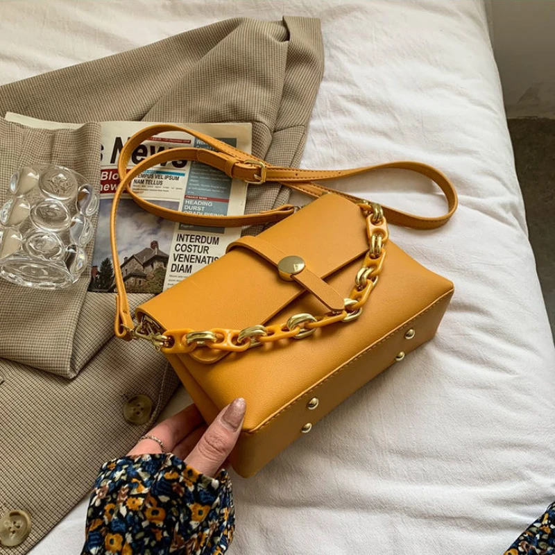 Женская сумка через плечо однотонная женская элегантная подходящая ко всему