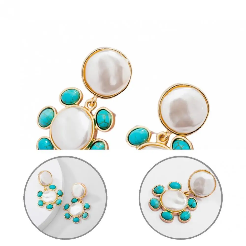

Women Accessories 1 Pair Stylish Classic Women Earrings Jewelry Ear Decoration Drop Earrings Eye-catching for Dating