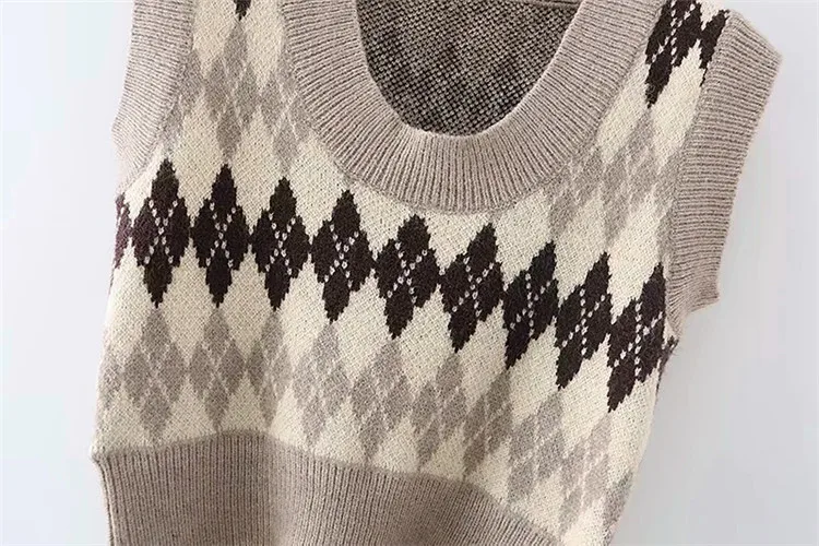 

European American Ol Commuter U-Collar Pullover Knitting Short Vest Autumn Winter New Women's Fashion Diamond Geometric Vest
