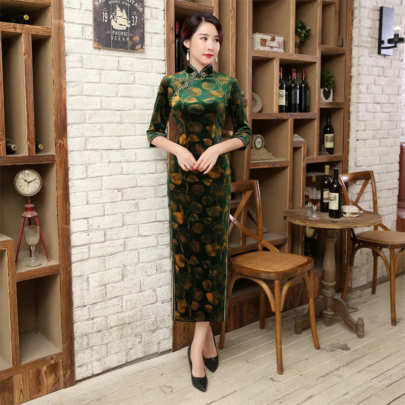 

Vintage Qipao Women 2020 Velvet Cheongsam Chinese Style Quality Vestidos Sexy Flower Dress Bride Wedding Dress Plus Size 3XL