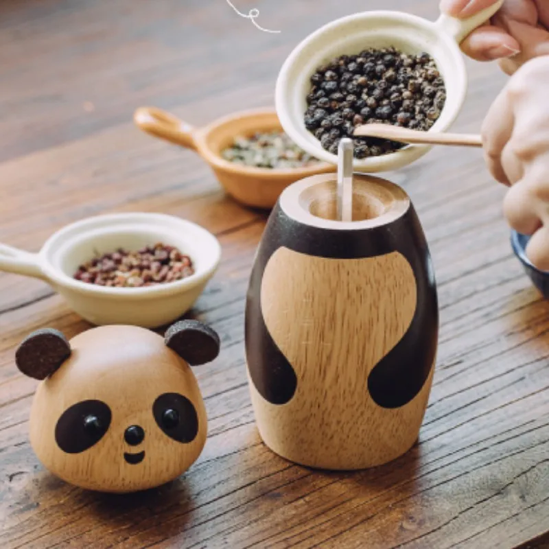 

Panda Salt and pepper grain mill shakers metal food grinder pulverizer spice jar condiment container Cute Kitchen Utensils tools