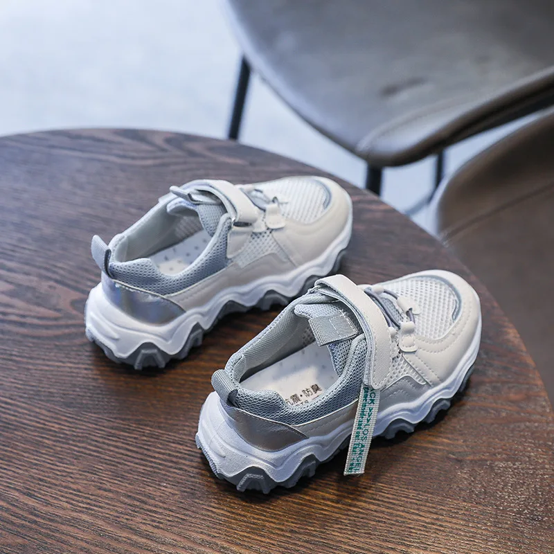 2020 детские кроссовки модные тонкие Серые с мягкой подошвой для прогулок
