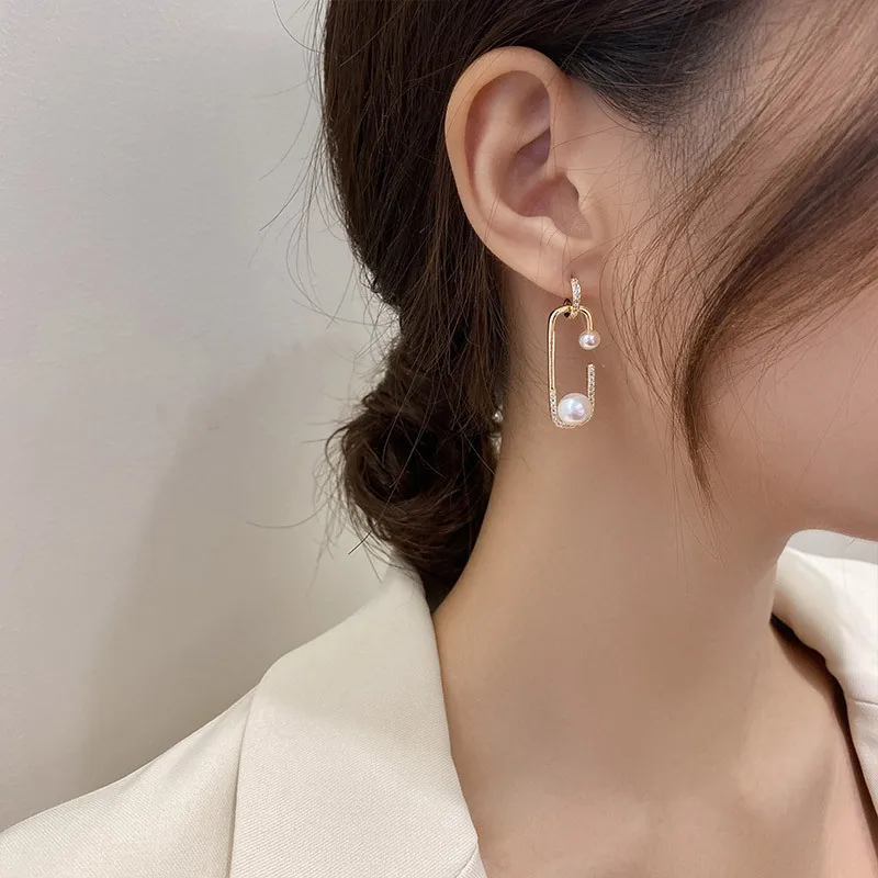 

New Earrings Pearl and Zircom Geometric Paperclip Earrings for Women French Simple Temperament Jewelry Forest Fairy Earrings