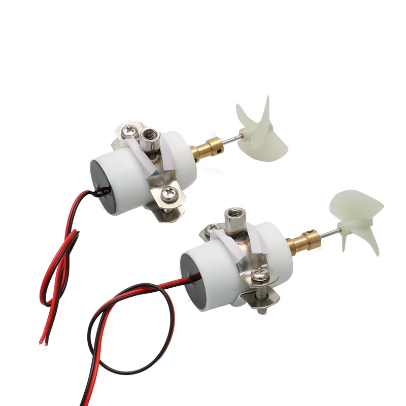 

Лодка радиоуправляемая с щеточным мотором, 3 лопасти, 7,4-12 В, глубина 30 м, 1 пара