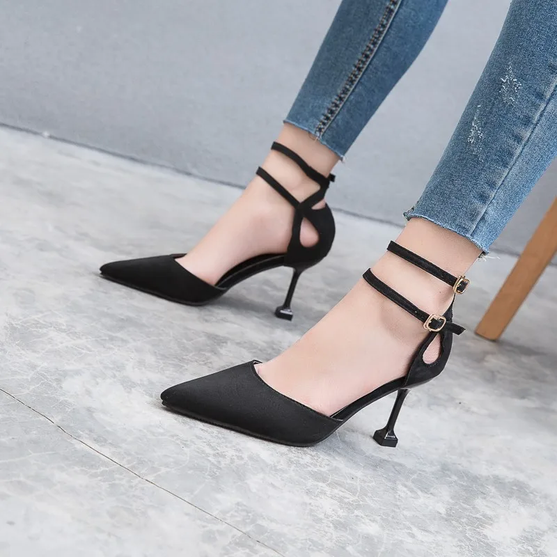 

2021 summer new European and American pointed sandals fine heels with a button-up bag of women's hollow women's shoes