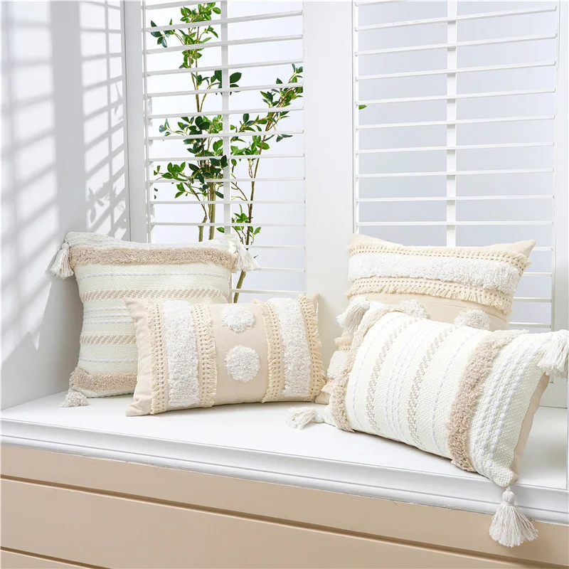 Наволочка для диванной подушки 45x45 см с кисточками | Дом и сад