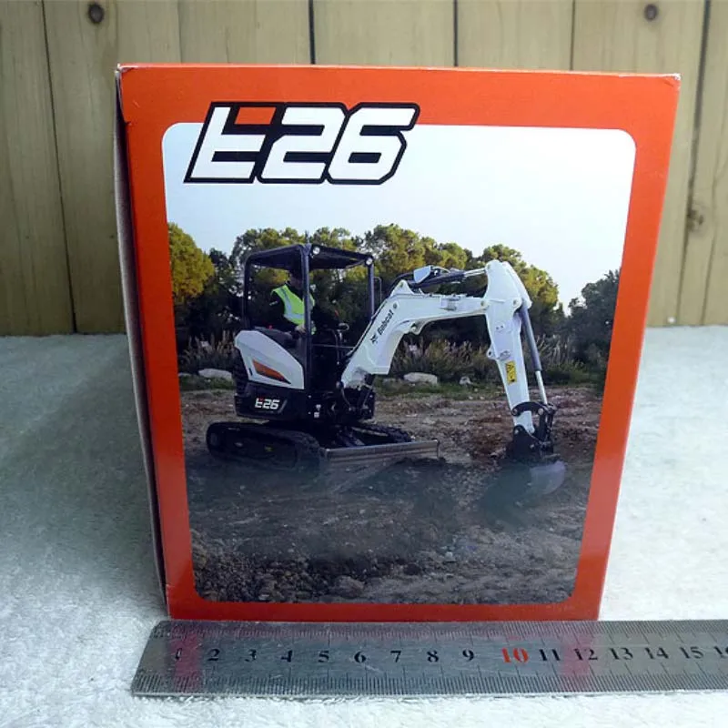Модель автомобиля под давлением 1/25 Bobcat E26 Строительная техника коллекция для
